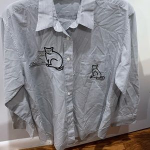 Las Olas blue/ white striped cat decore button down.- do not buy